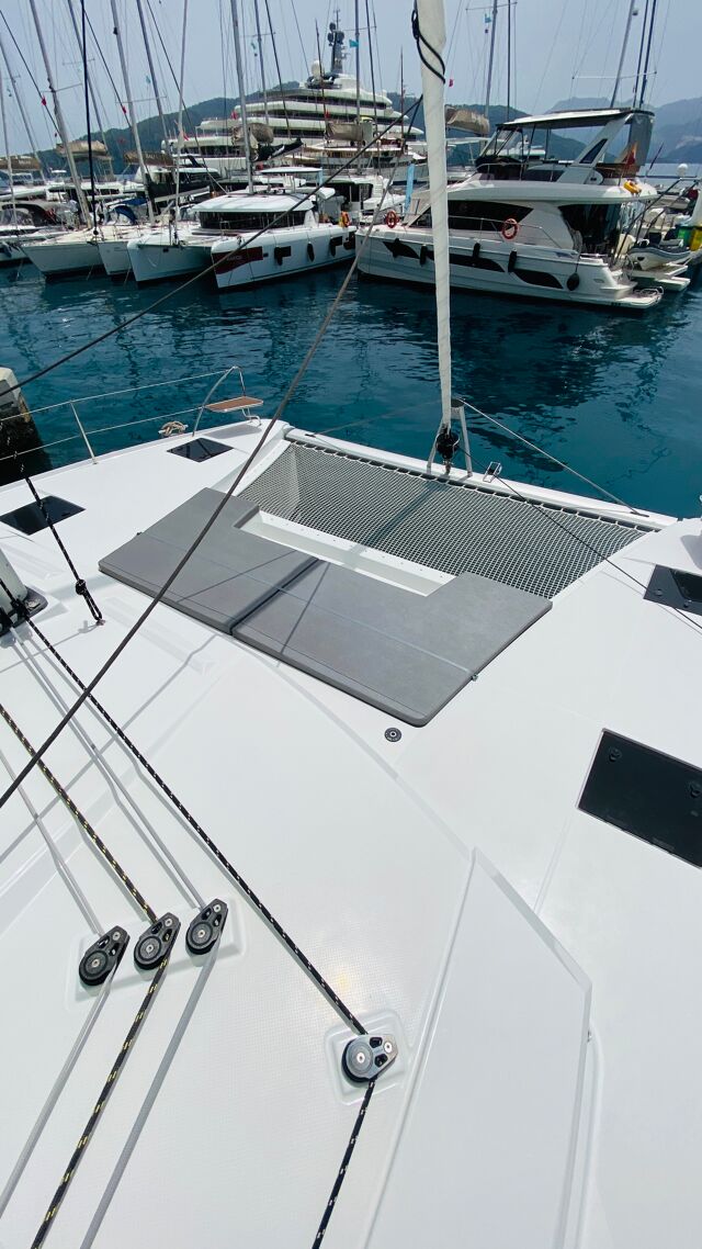 Fountaine Pajot Astrea 42 - 4 + 1 cab. Sirius 1
